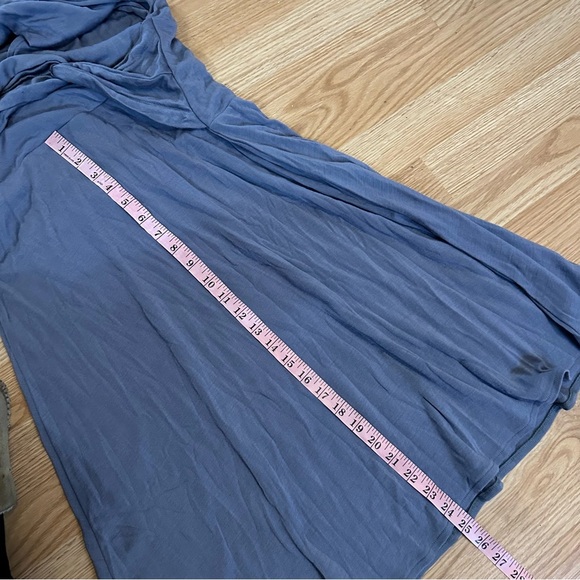 Garnet hill size large 100% wool faux wrap dress in gray with 3/4 sleeves - Picture 9 of 9